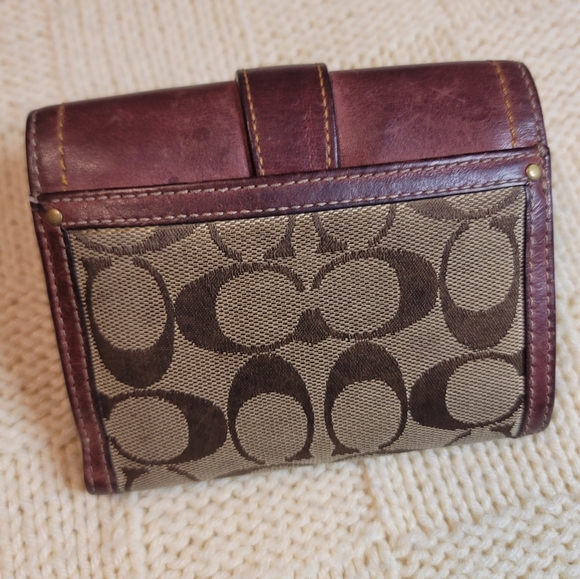 Vintage Coach Wallet - Picture 11 of 12